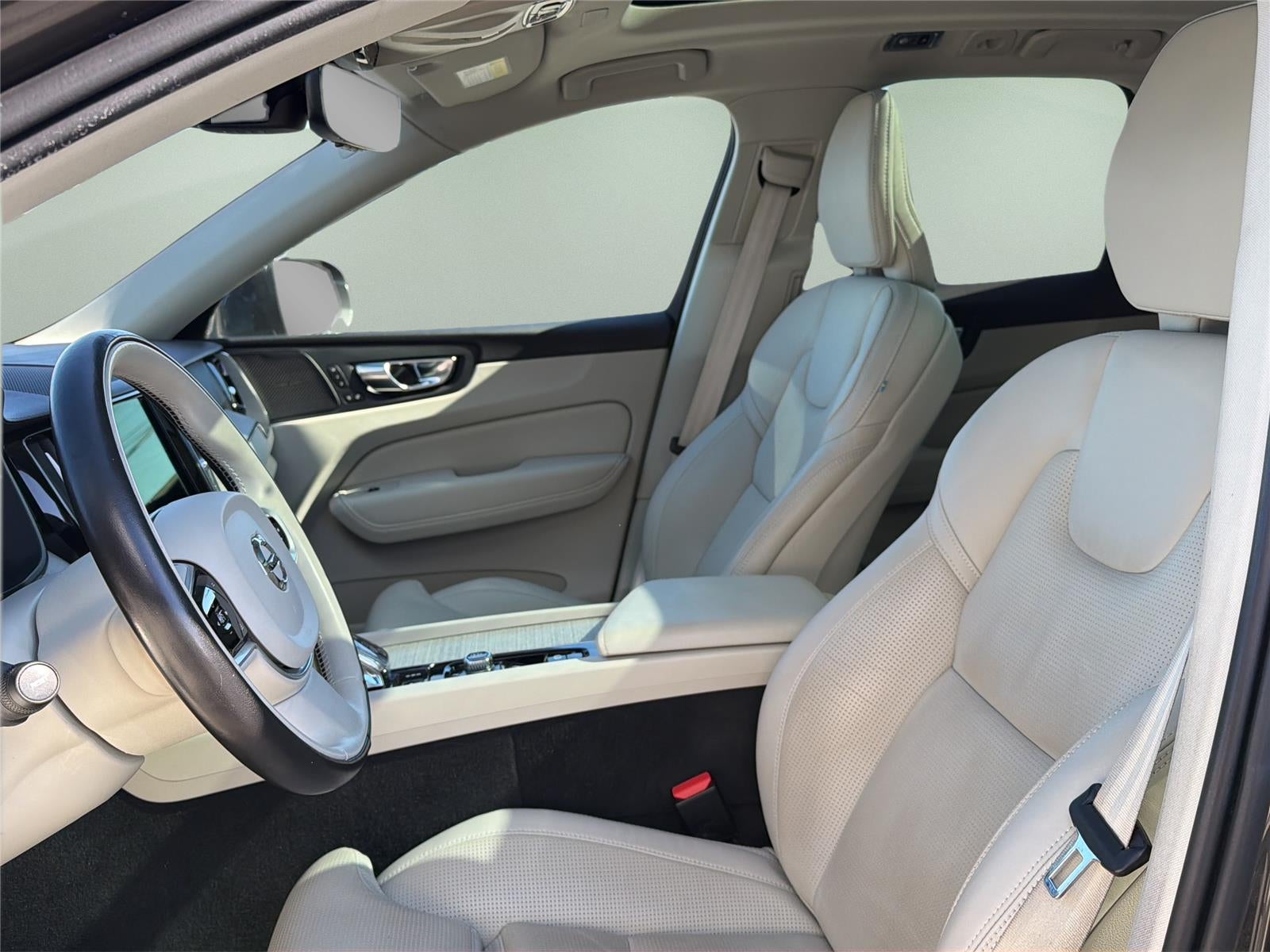 2021 Volvo XC60 Inscription Expression