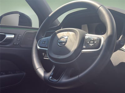 2022 Volvo XC60 Recharge Plug-In Hyb R-Design