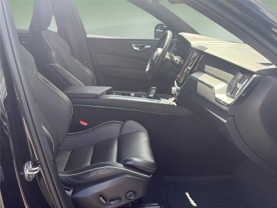 2022 Volvo XC60 Recharge Plug-In Hyb R-Design