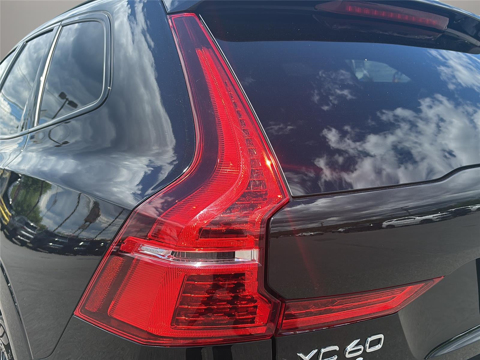 2022 Volvo XC60 Recharge Plug-In Hyb R-Design